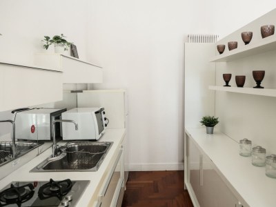 Apartment Elegant Apartment at Chiaia - Features photo 23