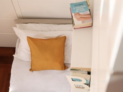 Apartment Elegant Apartment at Chiaia - Features photo 39