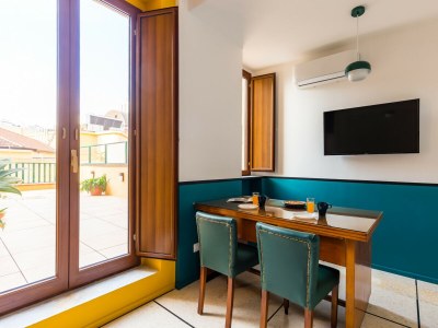 Apartment Piazza Municipio Studio with Terrace - Features photo 11