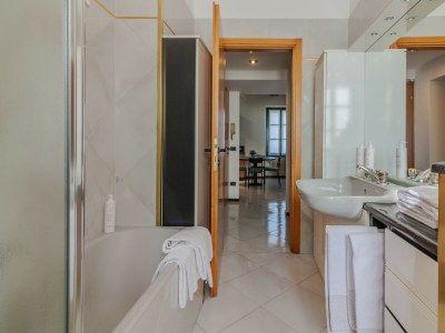 Apartment Bellagio Central Square - Features photo 25