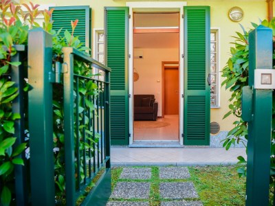 Apartment Infinity - Outdoor photo 2