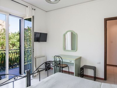 Apartment Ortensia Apartments - Casa Piera - Features photo 12