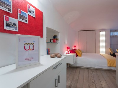 Apartment S. Massimo 34 - Red Studio near Porta Nuova - Features photo 7
