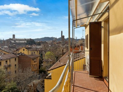 Apartment Irnerio 17 - Irnerio Apartments - Black Widow - Outdoor photo 2