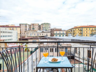 Apartment Chiara Modern Apartment in Napoli - Apartment