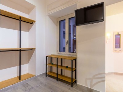 Apartment Napoli Street Art Rooms - Wall - RS - Features photo 14