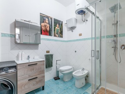 Apartment Lea's Art Apartment - Features photo 9