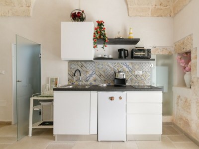 Apartment Stairway with Jacuzzi - Features photo 11