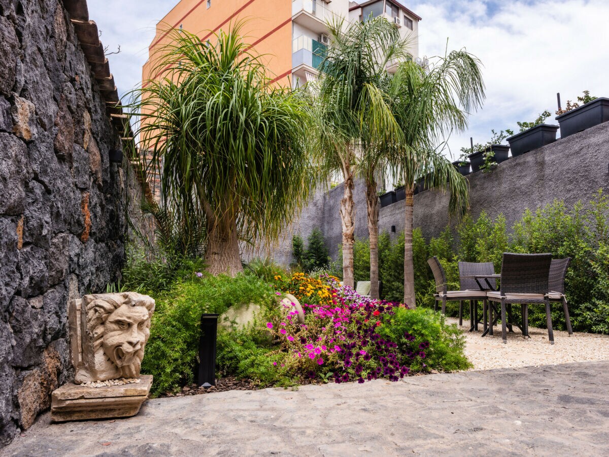 Apartment Leone Apartment with Garden - Outdoor photo 2