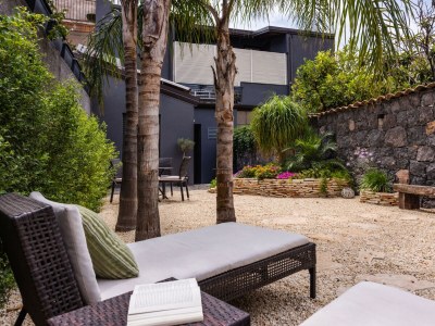 Apartment Leone Apartment with Garden - Environment photo 25