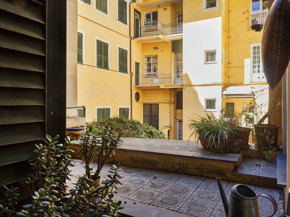 Apartment A Lovely Nest in the City - Outdoor photo 2