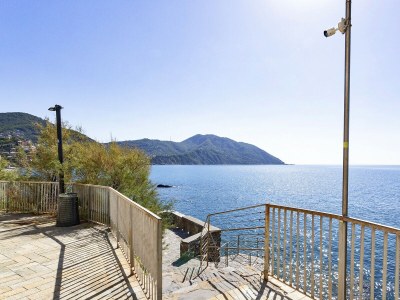 Apartment Yellow Suite sul Lungomare di Recco - Environment photo 15