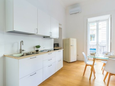 Apartment Piazza Amedeo Stylish Apartment - Features photo 15