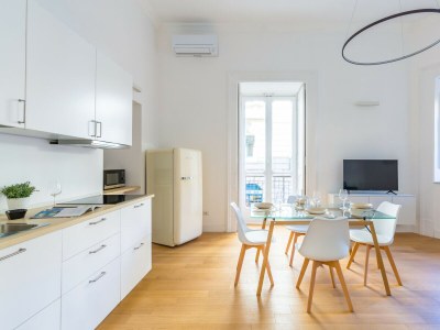 Apartment Piazza Amedeo Stylish Apartment - Features photo 17