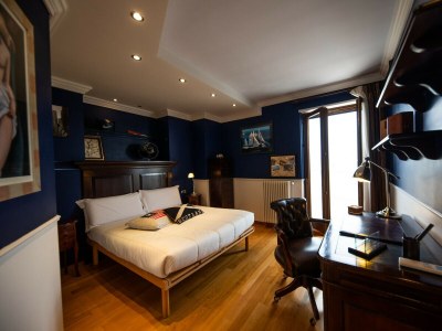 Apartment Navy Apartment - Features photo 4