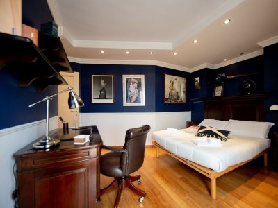 Apartment Navy Apartment - Features photo 18