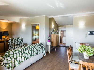 Apartment Golden park apartment with terrace - Features photo 9