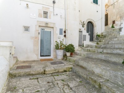 Apartment 19 White Luxury Suite with Jacuzzi - Outdoor photo 2