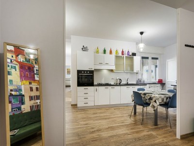 Apartment Art and Comfort near Lomellini Street - Features photo 5