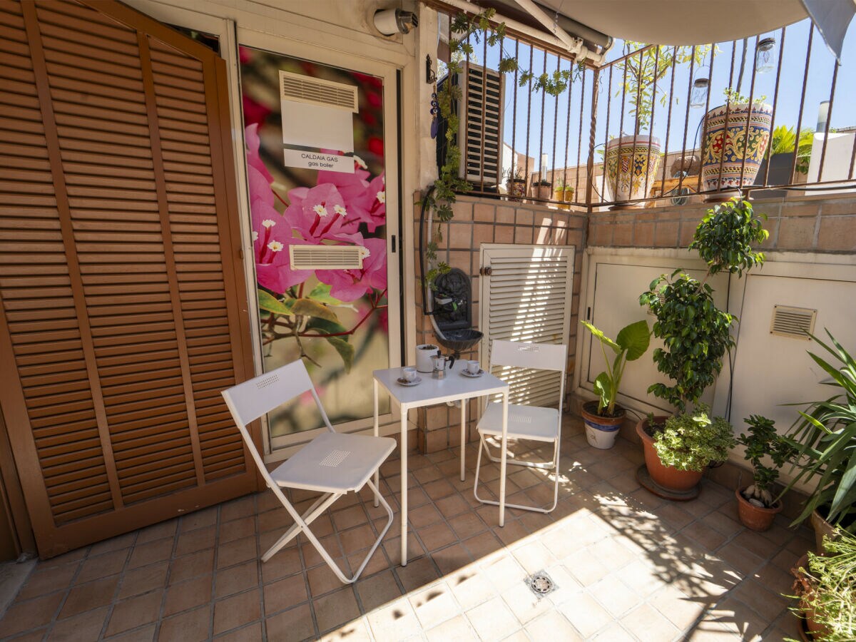 Apartment Casa Raffaella with Terrace - P.IVA - Outdoor photo 2