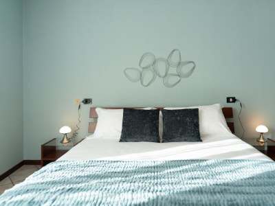 Apartment Lakefront Retreat - Celeste - Features photo 13