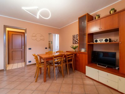 Apartment Lakefront Retreat - Salvia - Features photo 9