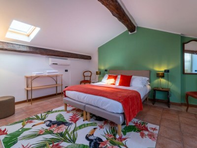 Apartment Lakefront Retreat - Salvia - Features photo 16