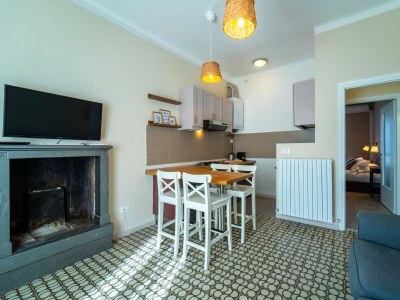 Apartment Lotus Apartment with Lakeview - Features photo 8