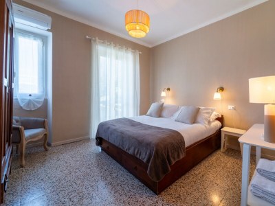 Apartment Lotus Apartment with Lakeview - Features photo 9