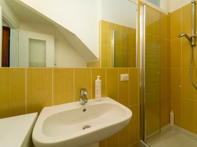 Apartment Lotus Apartment with Lakeview - Features photo 10