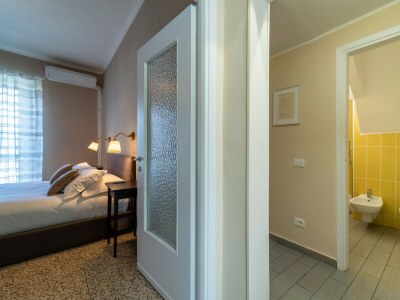 Apartment Lotus Apartment with Lakeview - Features photo 19