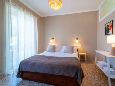 Apartment Lotus Apartment with Lakeview - Features photo 21