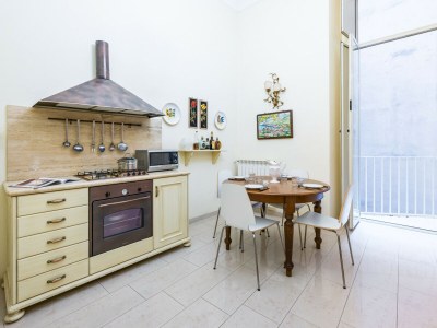 Apartment Homely City Apartment - Features photo 12