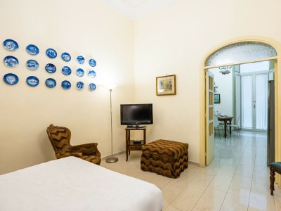 Apartment Homely City Apartment - Features photo 18