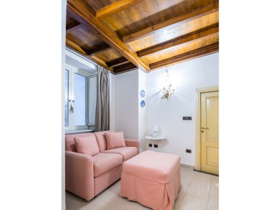 Apartment Homely City Apartment - Features photo 25