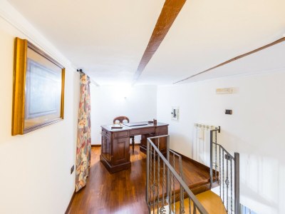 Apartment Homely City Apartment - Features photo 39