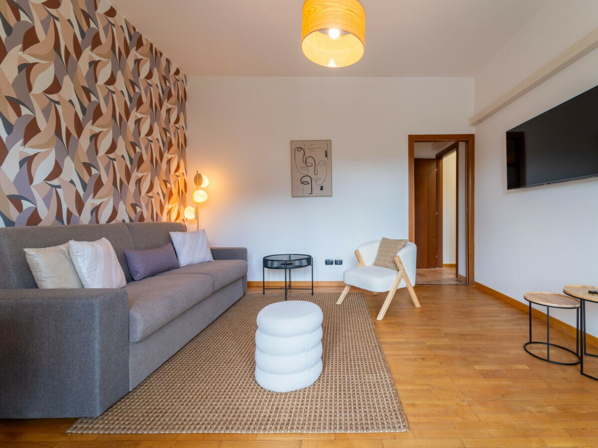 Apartment Autumn Apartment - Features photo 5