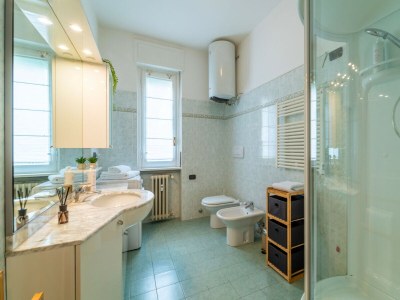 Apartment Autumn Apartment - Features photo 17