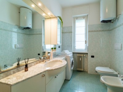 Apartment Autumn Apartment - Features photo 18