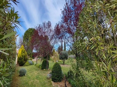 Holiday house Geräumiges Ferienhaus mit privatem Pool und Park - Outdoor photo 10