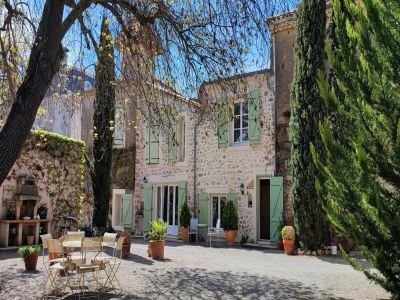 Holiday house Geräumiges Ferienhaus mit privatem Pool und Park - Outdoor photo 15