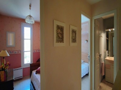 Holiday house Geräumiges Ferienhaus mit privatem Pool und Park - Features photo 33