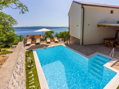 Villa Antani with heated pool, sauna & jacuzzi in Crikvenica - Villa