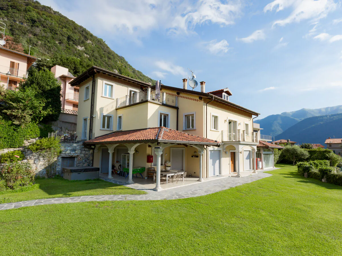 Holiday house Villa Ulivi - Apartment 1 with Shared Pool - Outdoor photo 3