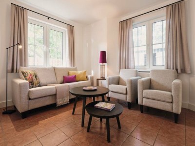 Holiday apartment Apartment 3 "Haus Pinus" ground floor - Features photo 3