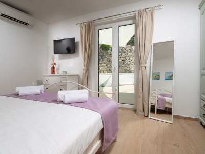 Villa Casa di Nika **** charming stone villa - Features photo 17