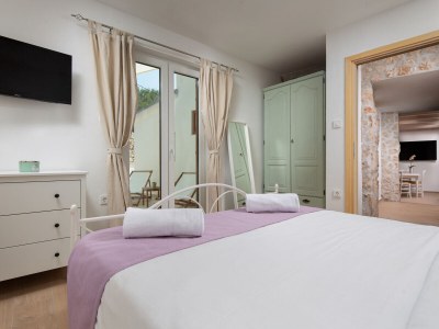 Villa Casa di Nika **** charming stone villa - Features photo 18