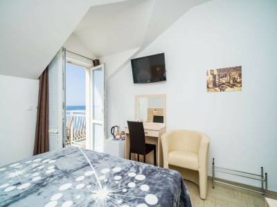 Apartment Villa Samba - Double Room with Balcony and Sea View - gasi se - Features photo 5