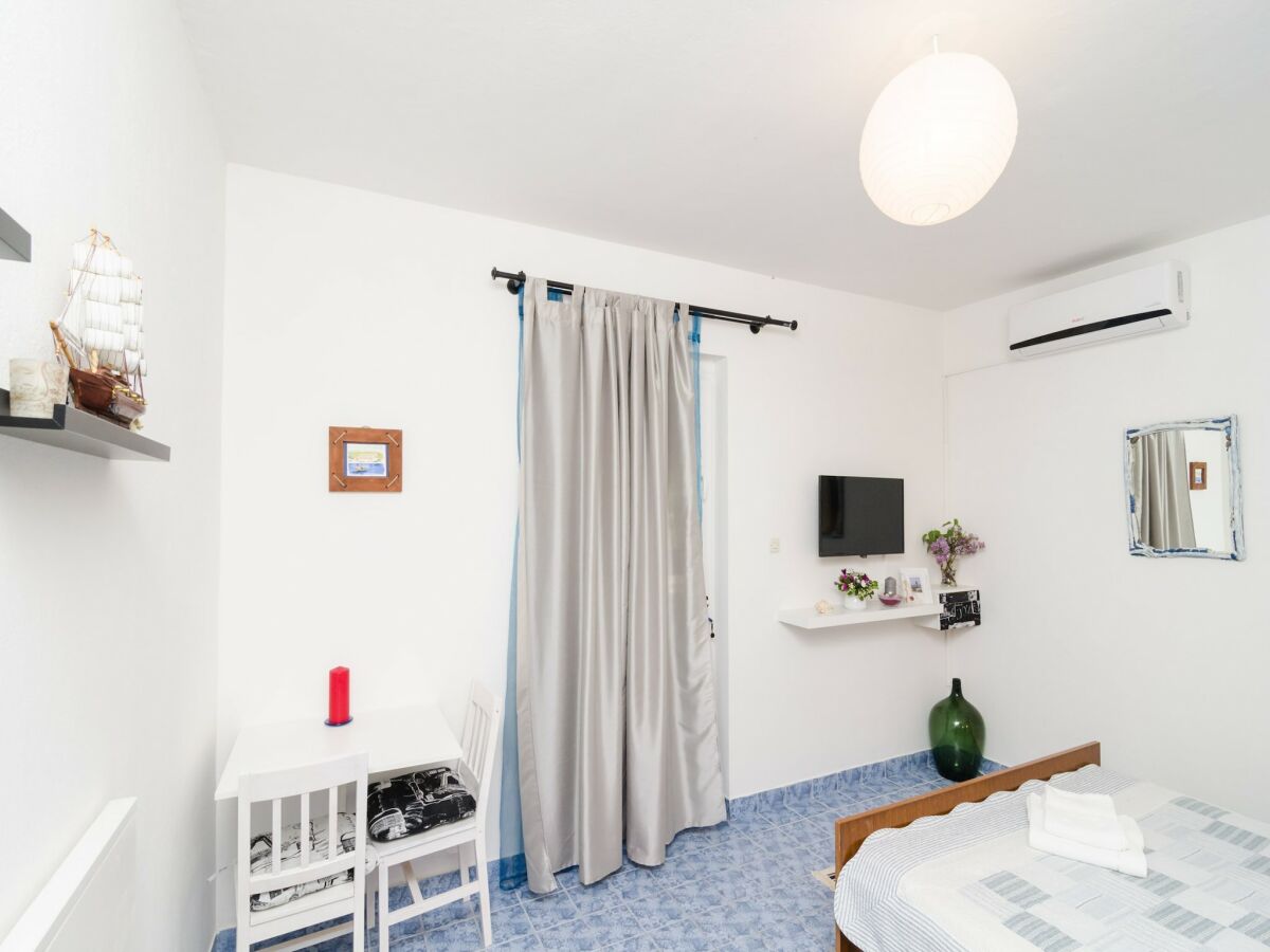 Apartment Apartments Vera - One-Bedroom Apartment with Terrace and Sea View (Rea) - Features photo 5