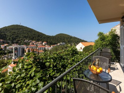 Apartment Begović Guest House - Two-Bedroom Suite with Balcony in Mokošica - Apartment